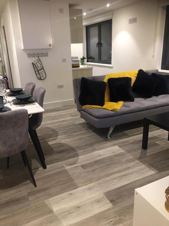 Stylish Apartment, Beach & Town 2 Min Walk 본머스 외부 사진