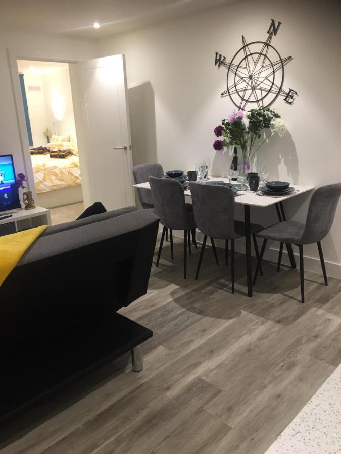 Stylish Apartment, Beach & Town 2 Min Walk 본머스 외부 사진